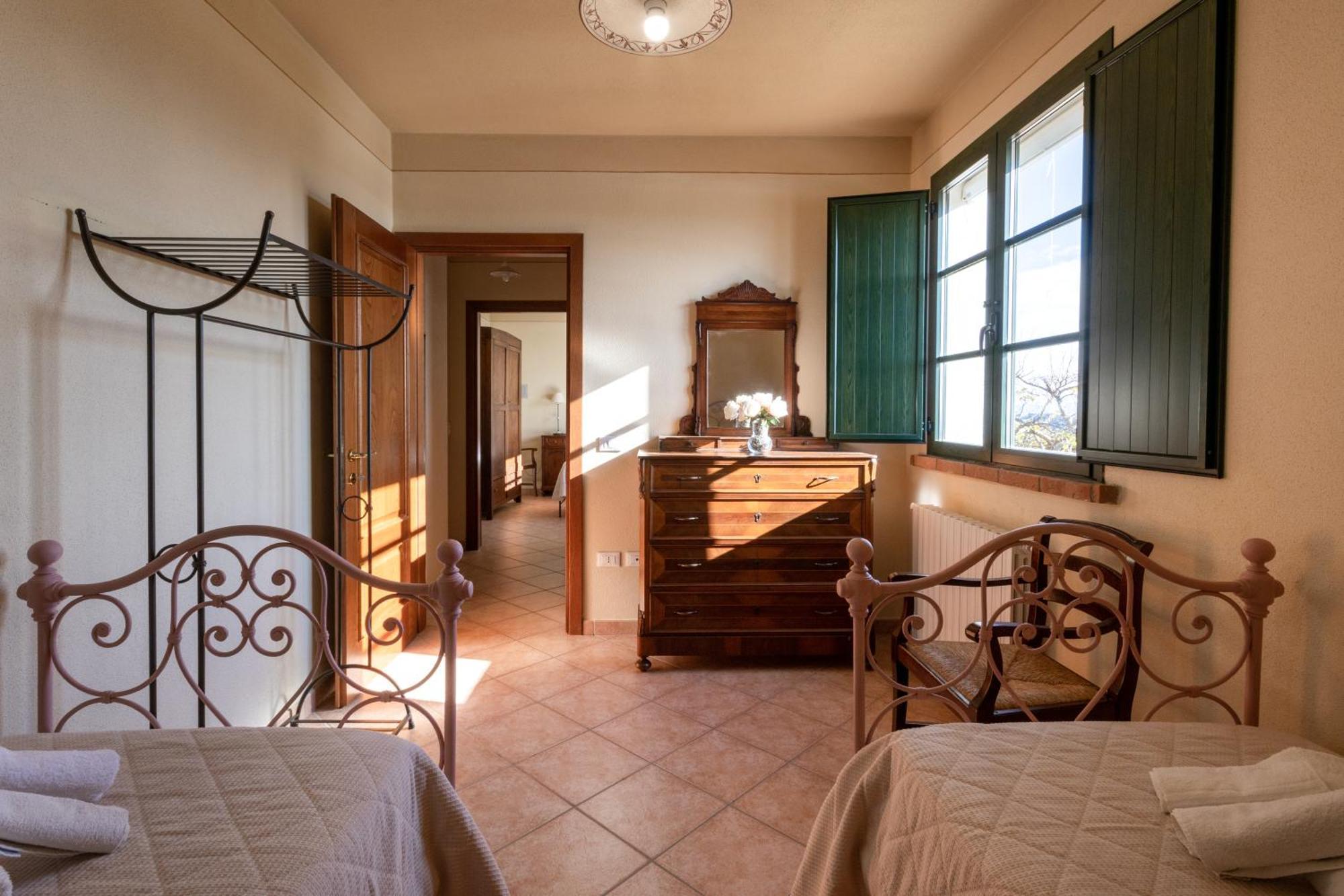 Agriresidence Debbiare Riparbella Buitenkant foto
